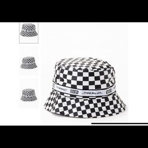 New Vans women’s Bucket Hat